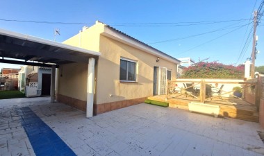 Resale - Villa - Torrevieja - San Luis