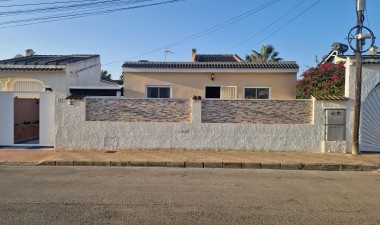 Resale - Villa - Torrevieja - San Luis