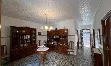 Resale - Town House - Dolores - Centro