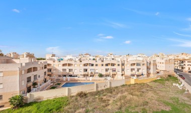 Resale - Apartment / flat - Torrevieja - Estacion De Autobuses