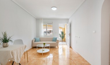 Resale - Bungalow - Torrevieja - Costa Blanca