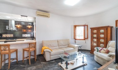 Resale - Villa - Orihuela Costa - La Florida