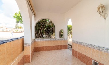 Resale - Villa - Orihuela Costa - La Florida