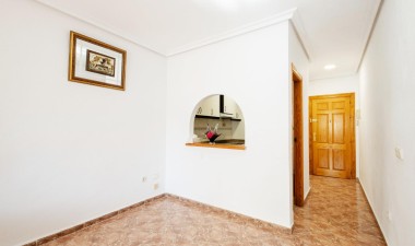 Resale - Apartment / flat - Torrevieja - Costa Blanca