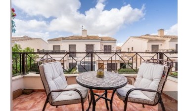 Resale - Villa - San Cayetano - Inland