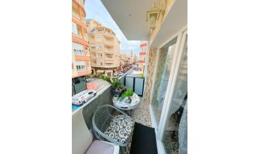 Resale - Apartment / flat - Torrevieja - Centro