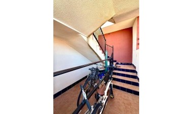 Resale - Apartment / flat - Orihuela Costa - PAU 26