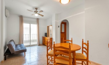 Resale - Apartment / flat - Torrevieja - Playa del Cura