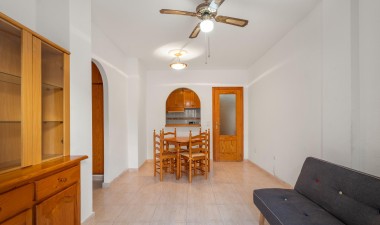 Resale - Apartment / flat - Torrevieja - Playa del Cura