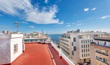 Resale - Apartment / flat - Torrevieja - Playa del Cura