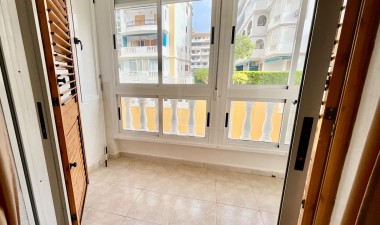 Resale - Apartment / flat - Torrevieja - La Mata