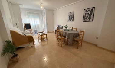 Herverkoop - Appartement / flat - Torrevieja - Centro