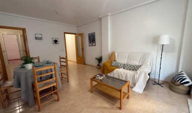 Herverkoop - Appartement / flat - Torrevieja - Centro