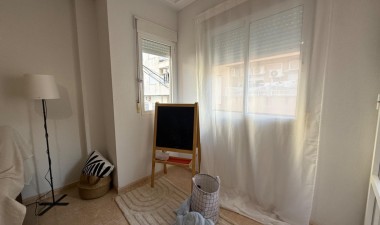 Herverkoop - Appartement / flat - Torrevieja - Centro