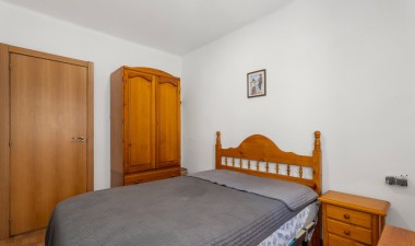 Resale - Apartment / flat - Torrevieja - Estacion De Autobuses