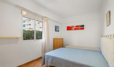 Resale - Apartment / flat - Torrevieja - Estacion De Autobuses