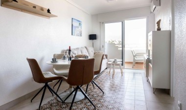 Resale - Apartment / flat - Orihuela Costa - Campoamor