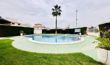 Återförsäljning - Villa - Orihuela Costa - Lomas de Cabo Roig