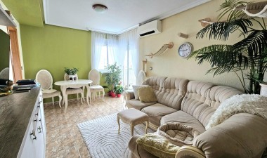 Resale - Apartment / flat - Torrevieja - Parque las naciones