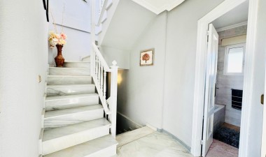 Resale - Villa - La Zenia - Costa Blanca