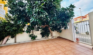 Resale - House - La Zenia - Costa Blanca