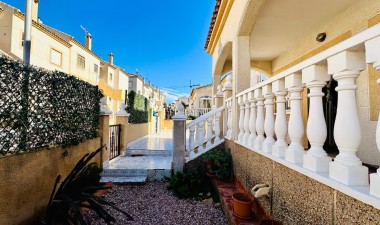 Resale - Villa - Orihuela Costa