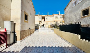 Resale - Villa - Orihuela Costa