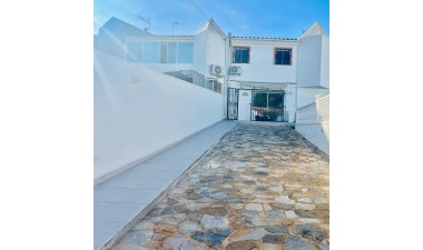 Resale - House - Torrevieja - Los Balcones - Los Altos del Edén