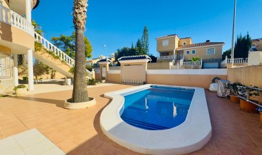 Resale - Villa - Orihuela Costa - La Florida