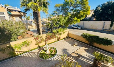 Resale - Villa - Orihuela Costa - La Florida