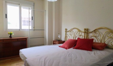 Resale - Apartment / flat - Torrevieja - torrevieja