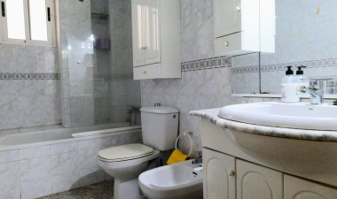 Resale - Apartment / flat - Torrevieja - torrevieja