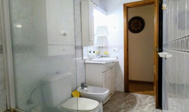 Resale - Apartment / flat - Torrevieja - torrevieja