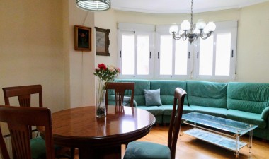 Resale - Apartment / flat - Torrevieja - torrevieja