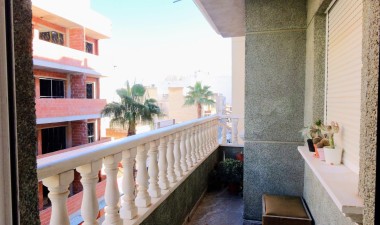 Resale - Apartment / flat - Torrevieja - torrevieja