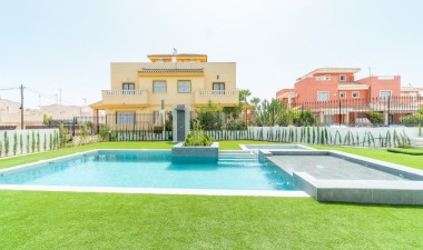 Nowy budynek - Bungalow - Torrevieja - Los balcones