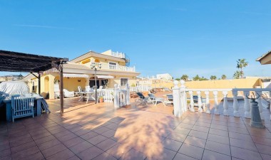 Resale - Villa - Torrevieja - Los Balcones - Los Altos del Edén