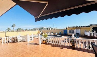 Resale - Villa - Torrevieja - Los Balcones - Los Altos del Edén