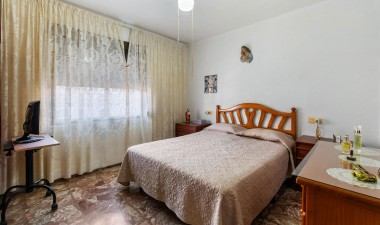 Resale - Apartment / flat - Torrevieja - Acequion