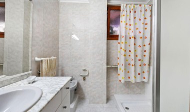 Resale - Apartment / flat - Torrevieja - Acequion