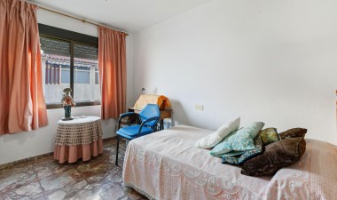 Resale - Apartment / flat - Torrevieja - Acequion