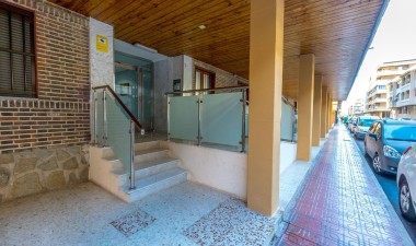 Resale - Apartment / flat - Torrevieja - Acequion