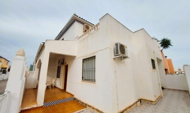 Återförsäljning - Villa - Torrevieja - Costa Blanca