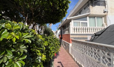 Herverkoop - Bungalow - Torrevieja - Calas Blanca