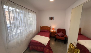 Herverkoop - Bungalow - Torrevieja - Calas Blanca