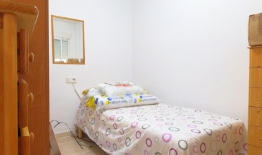 Reventa - Apartamento / piso - Torrevieja - Centro