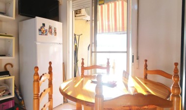 Reventa - Apartamento / piso - Torrevieja - Centro