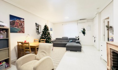 Resale - Villa - Orihuela Costa - Playa Flamenca