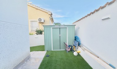 Resale - Villa - Orihuela Costa - Playa Flamenca