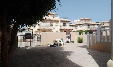 Resale - House - Orihuela Costa - La Zenia